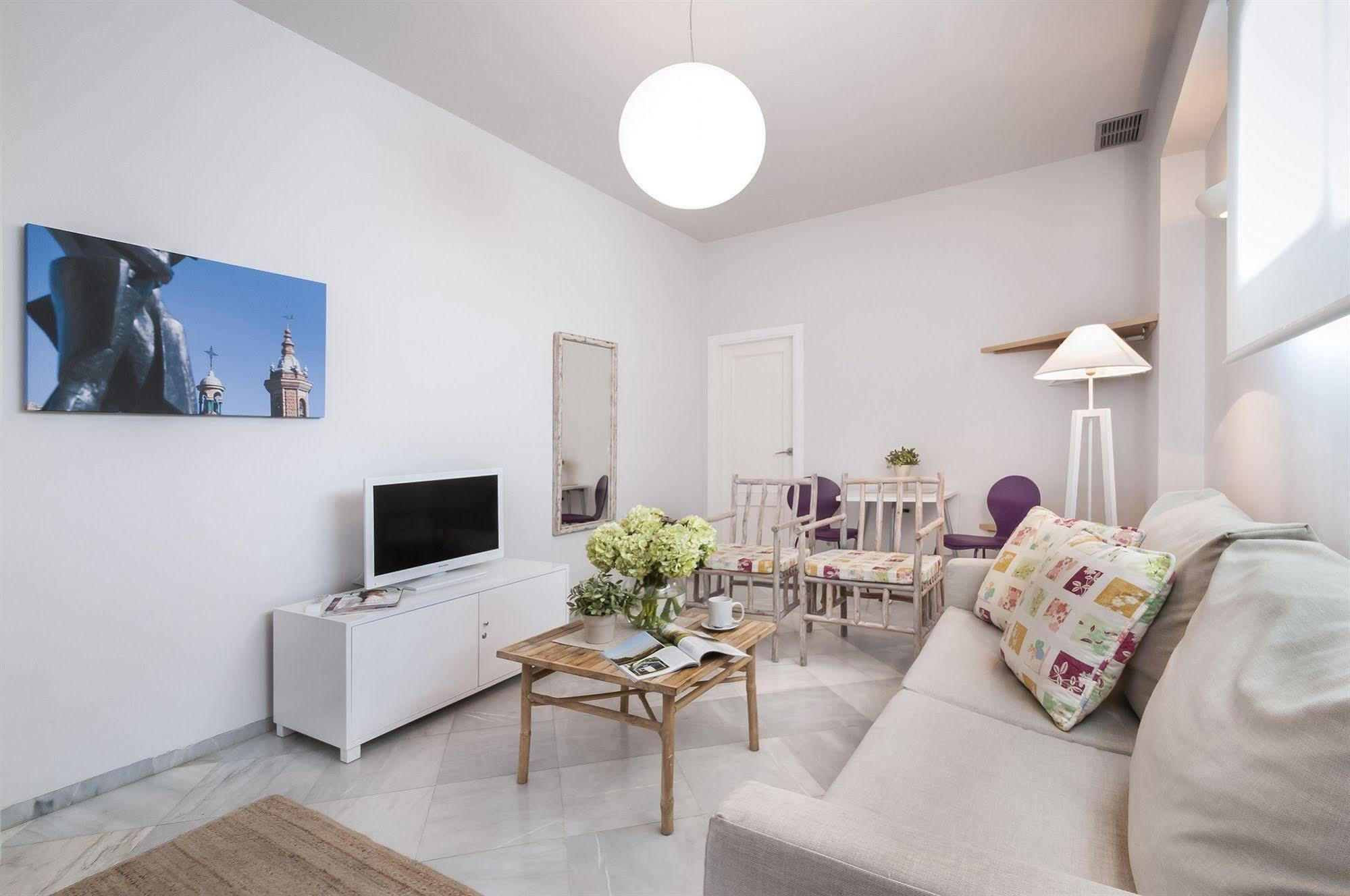 Suites Sevilla Plaza Dış mekan fotoğraf