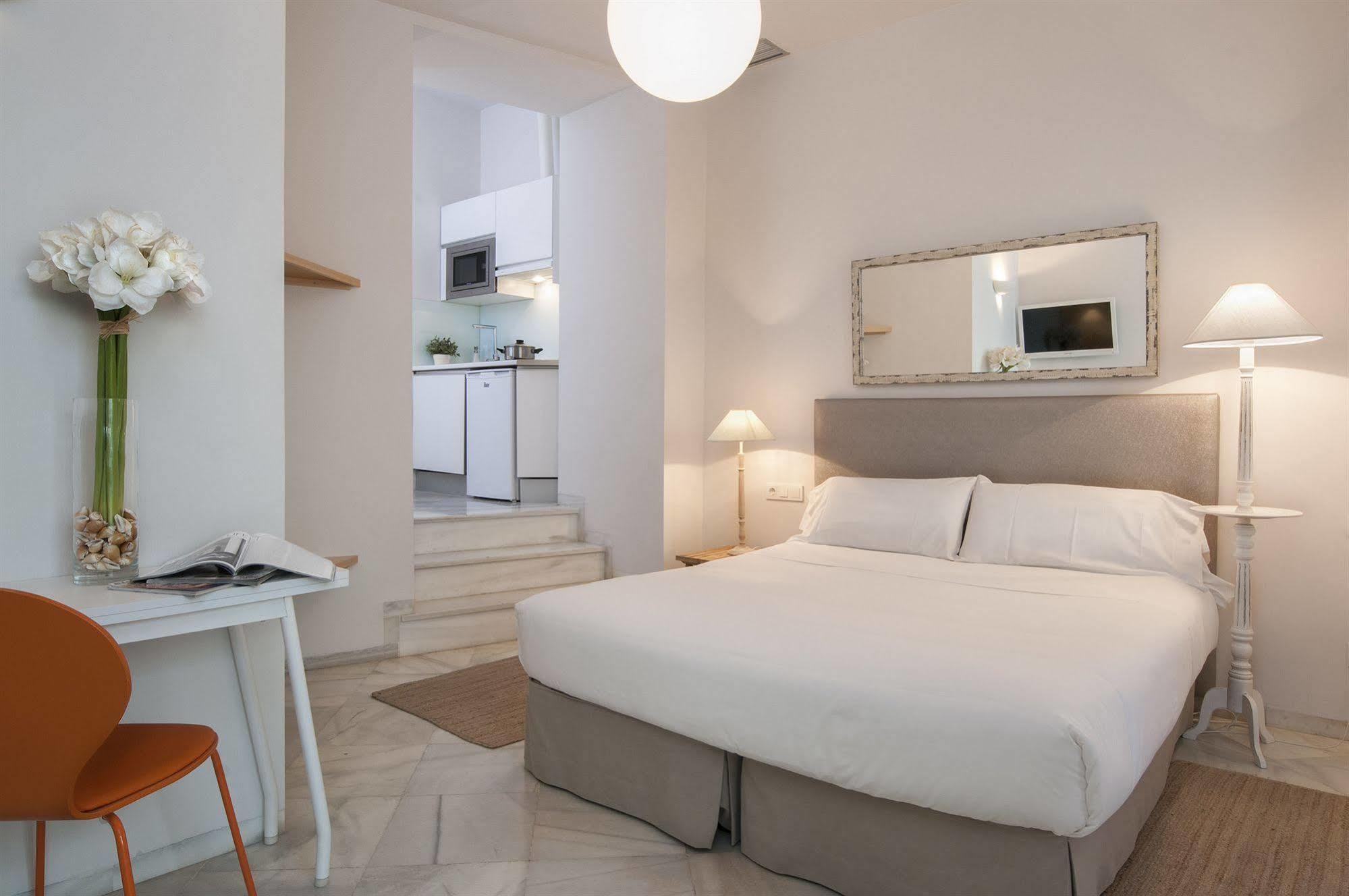 Suites Sevilla Plaza Dış mekan fotoğraf