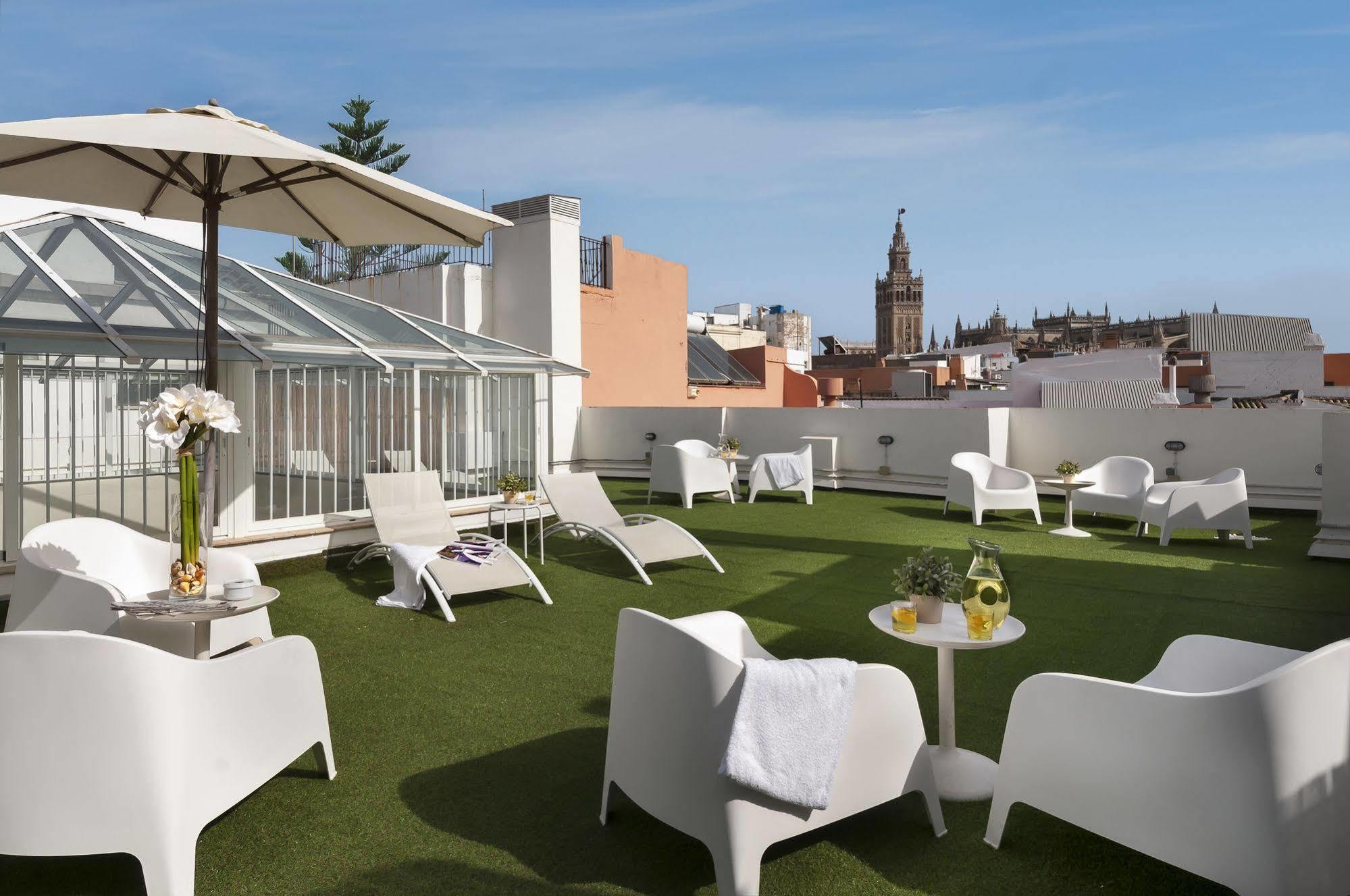 Suites Sevilla Plaza Dış mekan fotoğraf