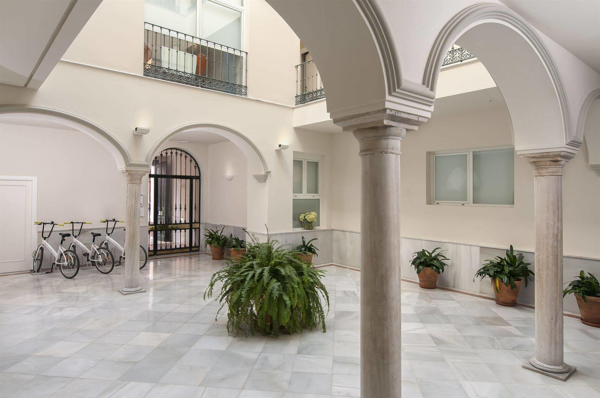 Suites Sevilla Plaza Dış mekan fotoğraf