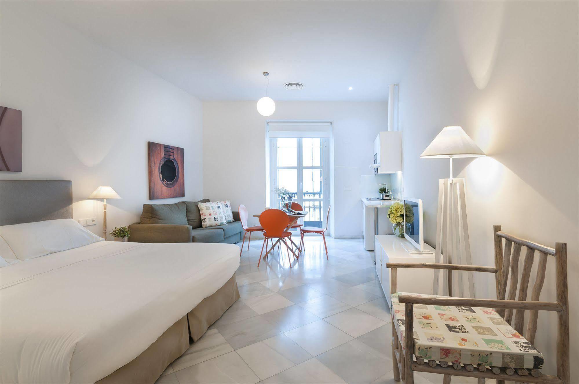 Suites Sevilla Plaza Dış mekan fotoğraf